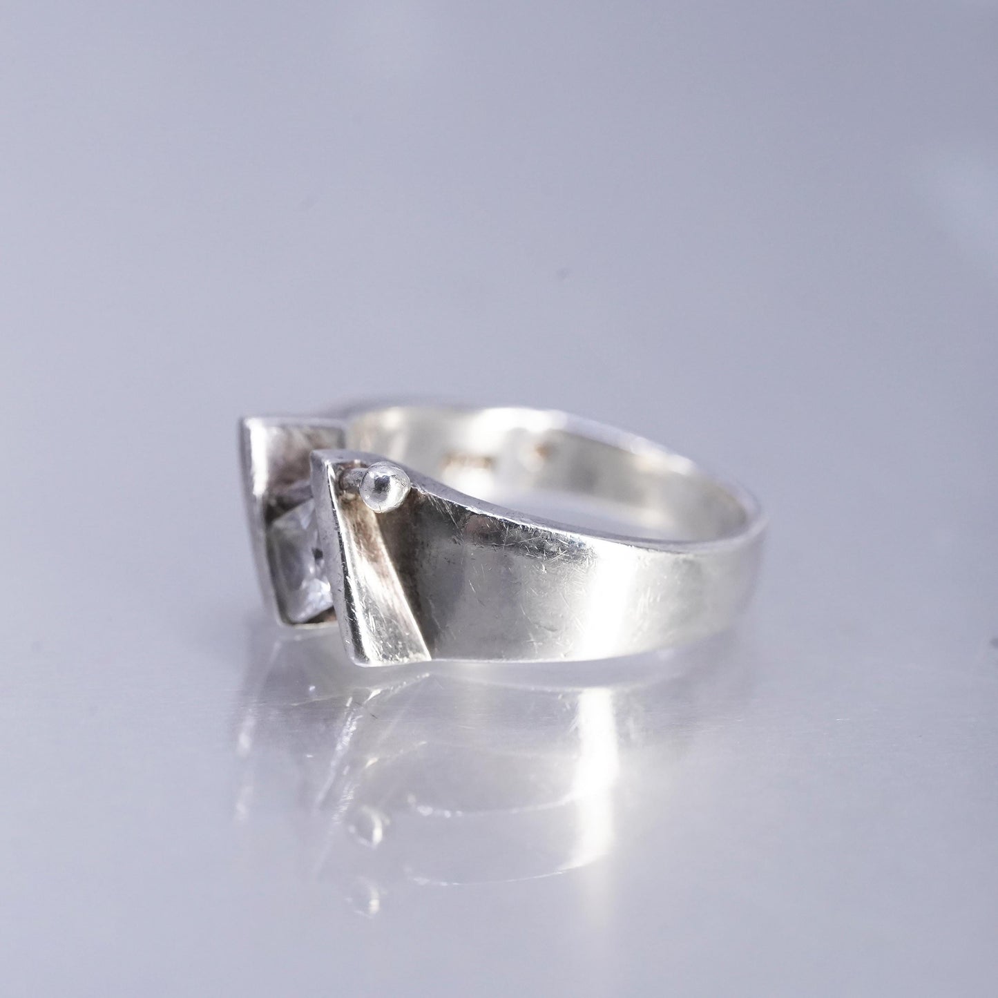 Size 7.25, vintage Sterling 925 silver handmade statement ring with square Cz