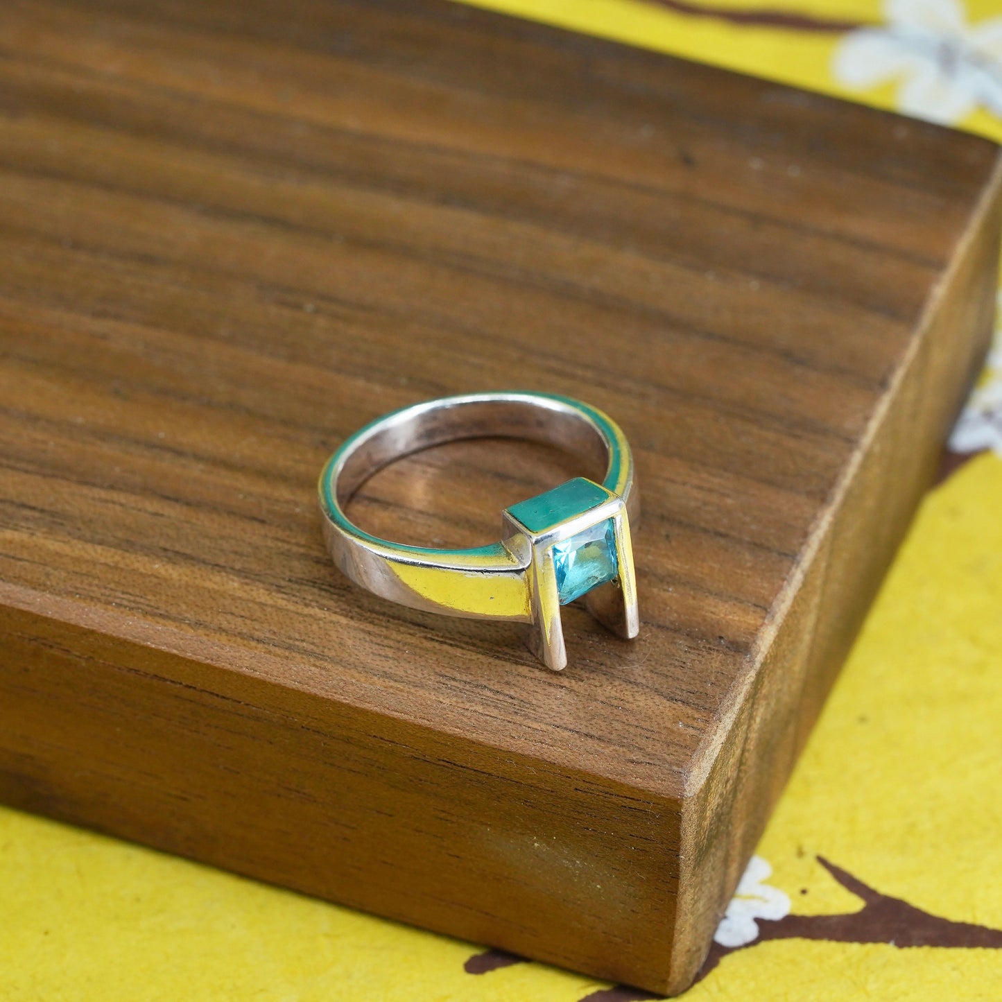 Size 8, Vintage Sterling silver handmade ring, 925 band with blue crystal