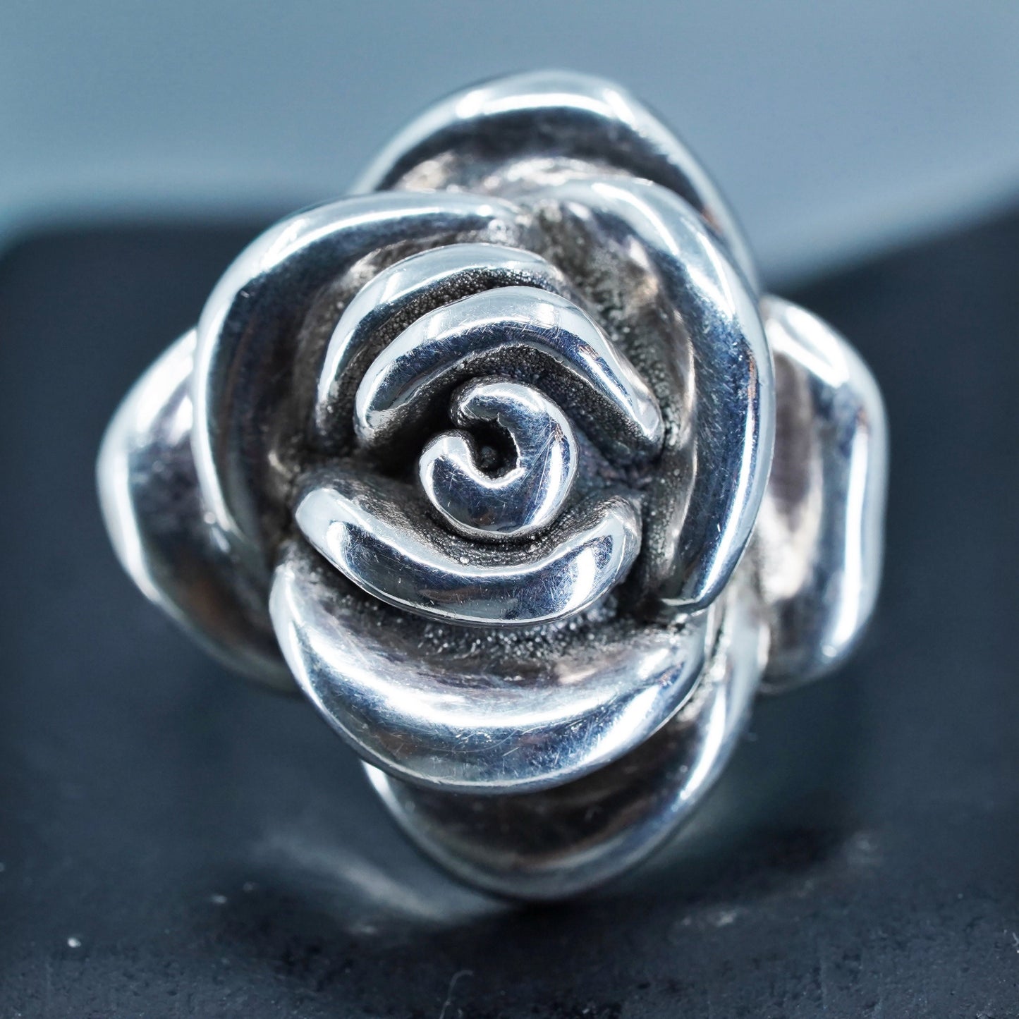 Size 6.5 vintage southwestern Sterling 925 silver handmade ring, flower band