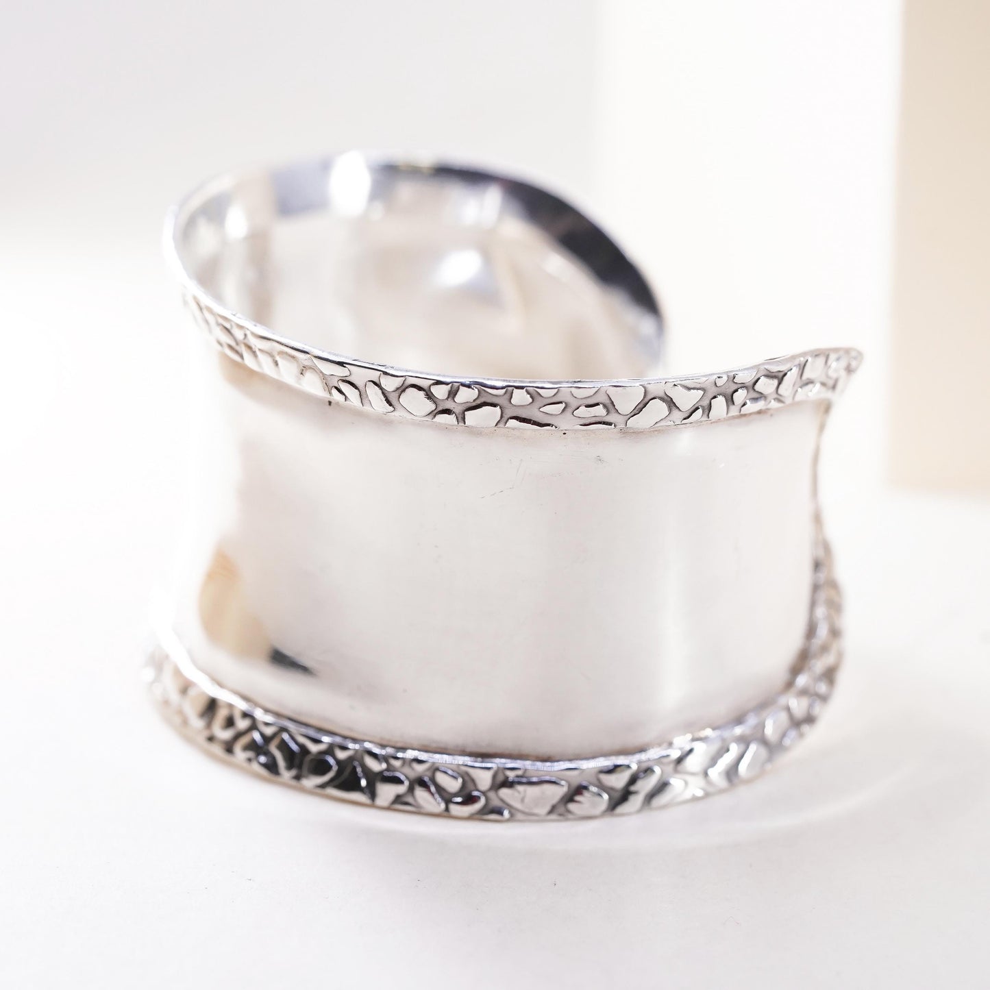 6.5", southwestern Sterling 925 silver Bracelet floral texture trim, wide cuff