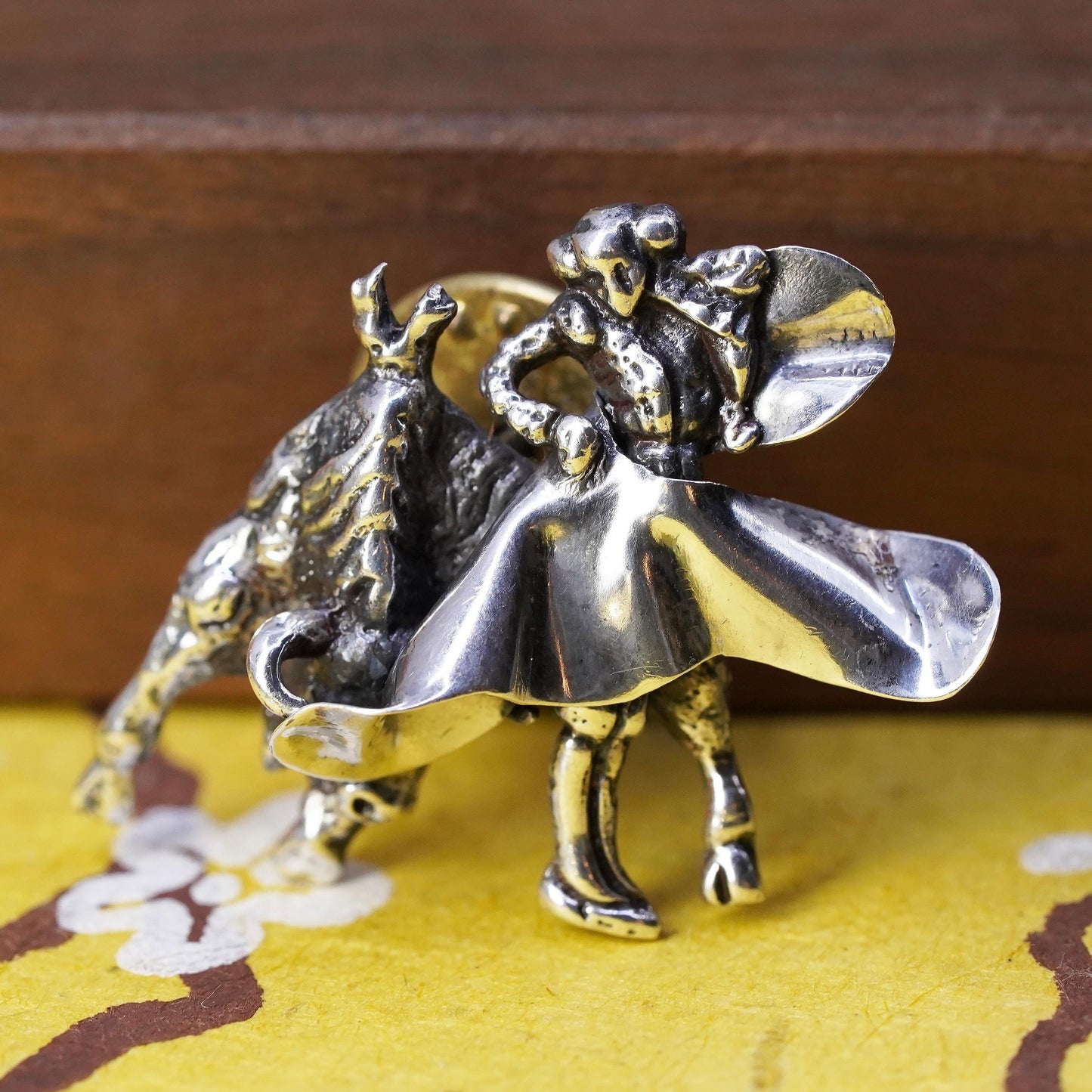 Vintage handmade sterling 925 silver matador bull brooch, pin