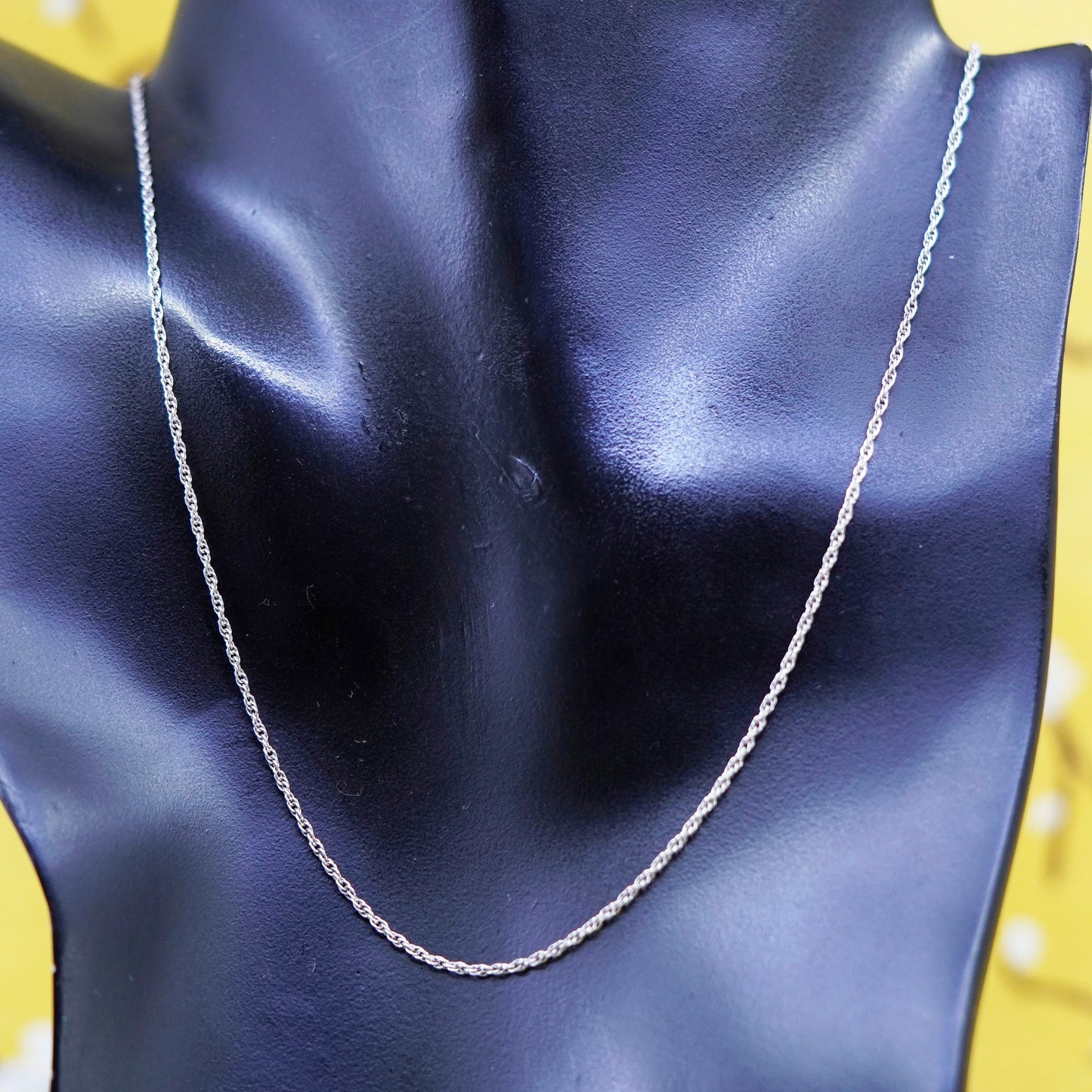 18”, 1.6mm, vintage Sterling silver necklace, Italy 925 Singapore link chain