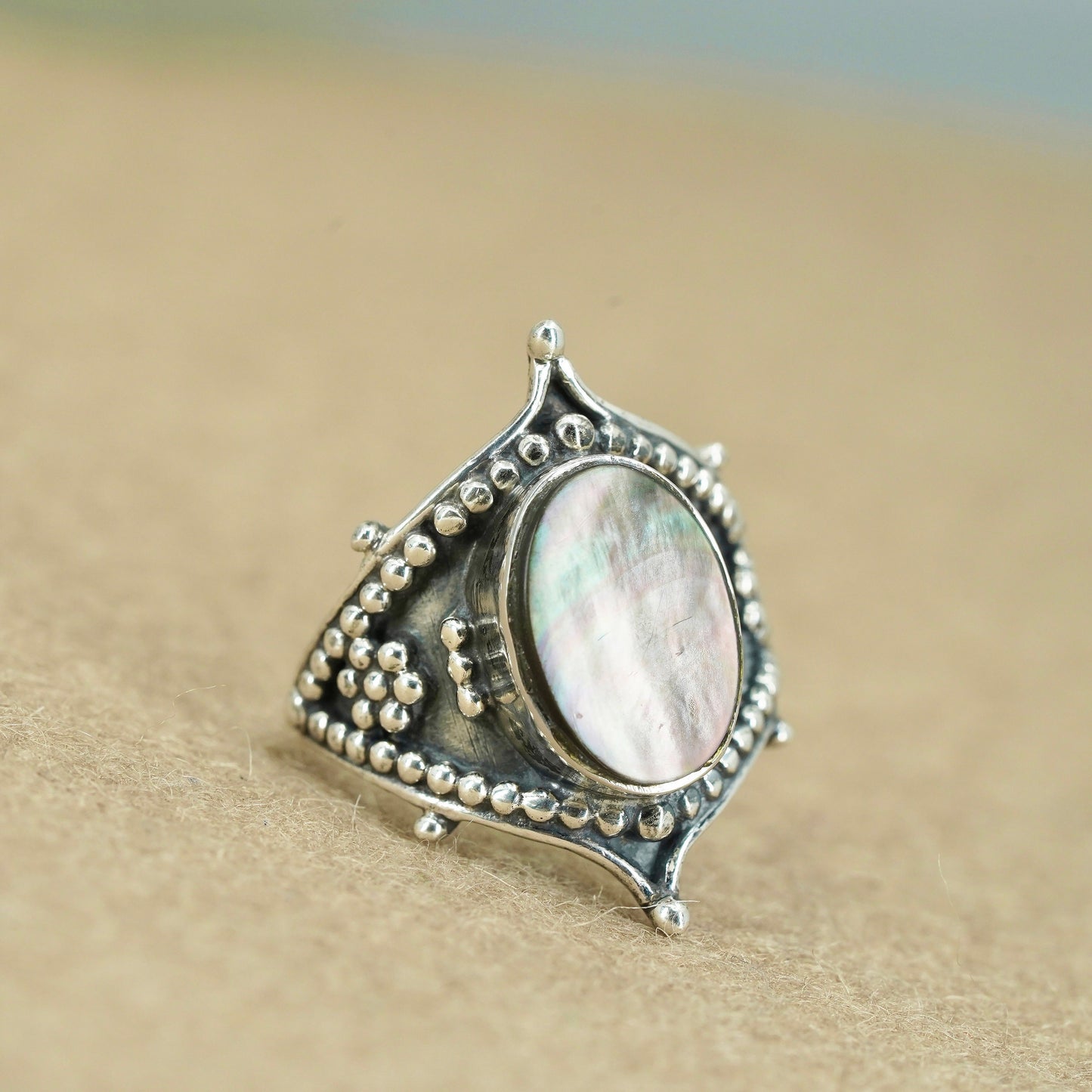 Size 8, Native American navajo Sterling 925 silver handmade ring with abalone