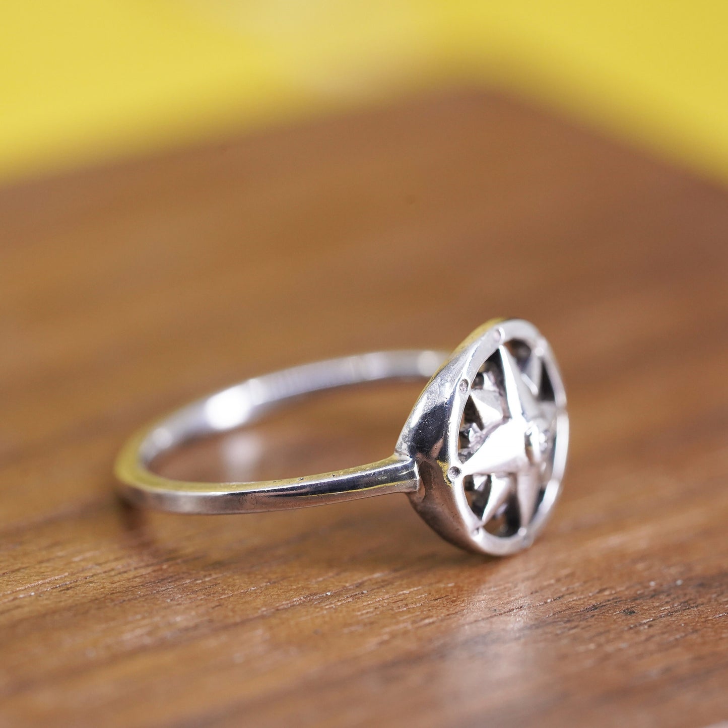 Size 6, vintage Sterling silver handmade star ring, 925 compass band with cz