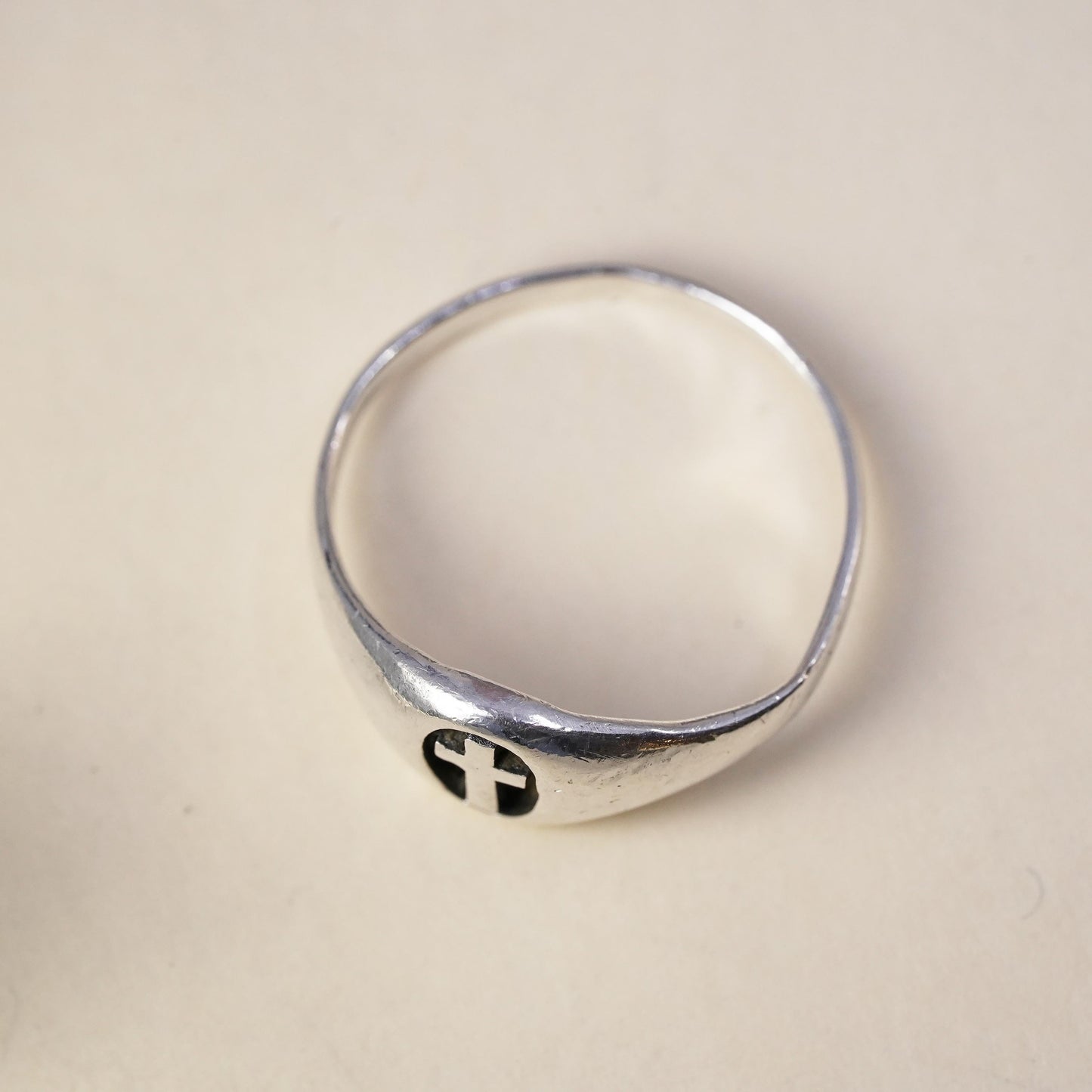 Size 8, Vintage Sterling silver handmade ring, stackable 925 cross band