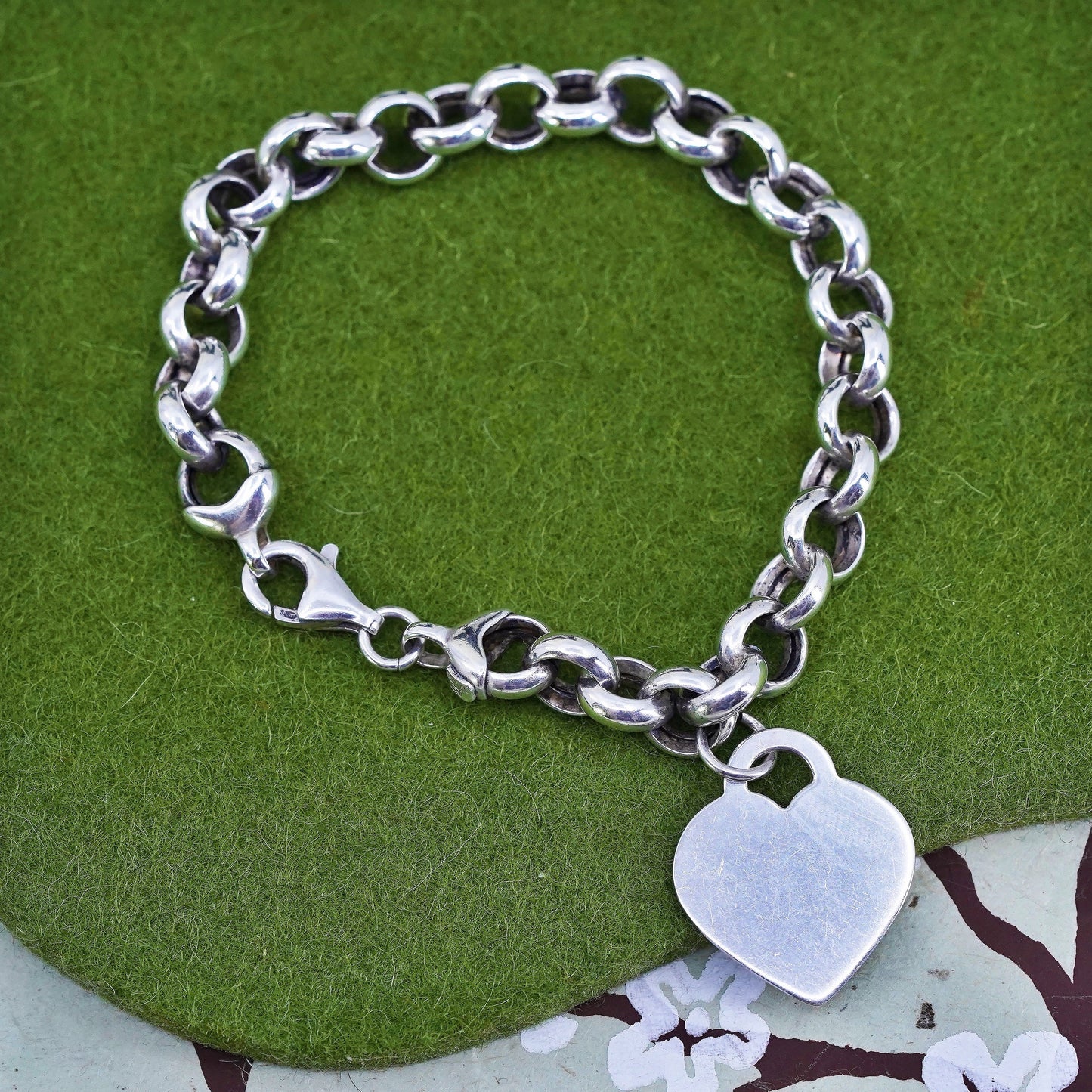 6.75” Italy sterling silver circle link bracelet, bold circle chain heart charm