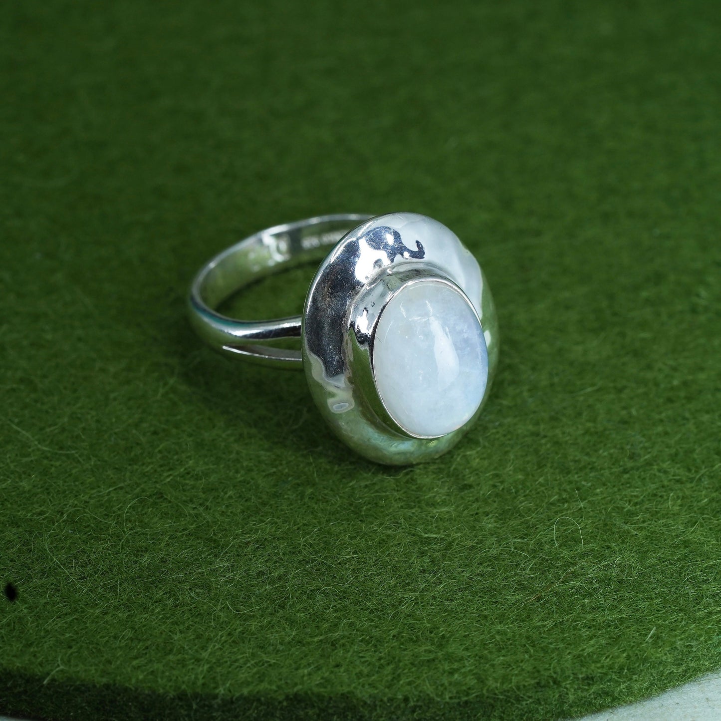 Size 10, vintage Dominique Dinouart DDD sterling silver 925 ring oval moonstone
