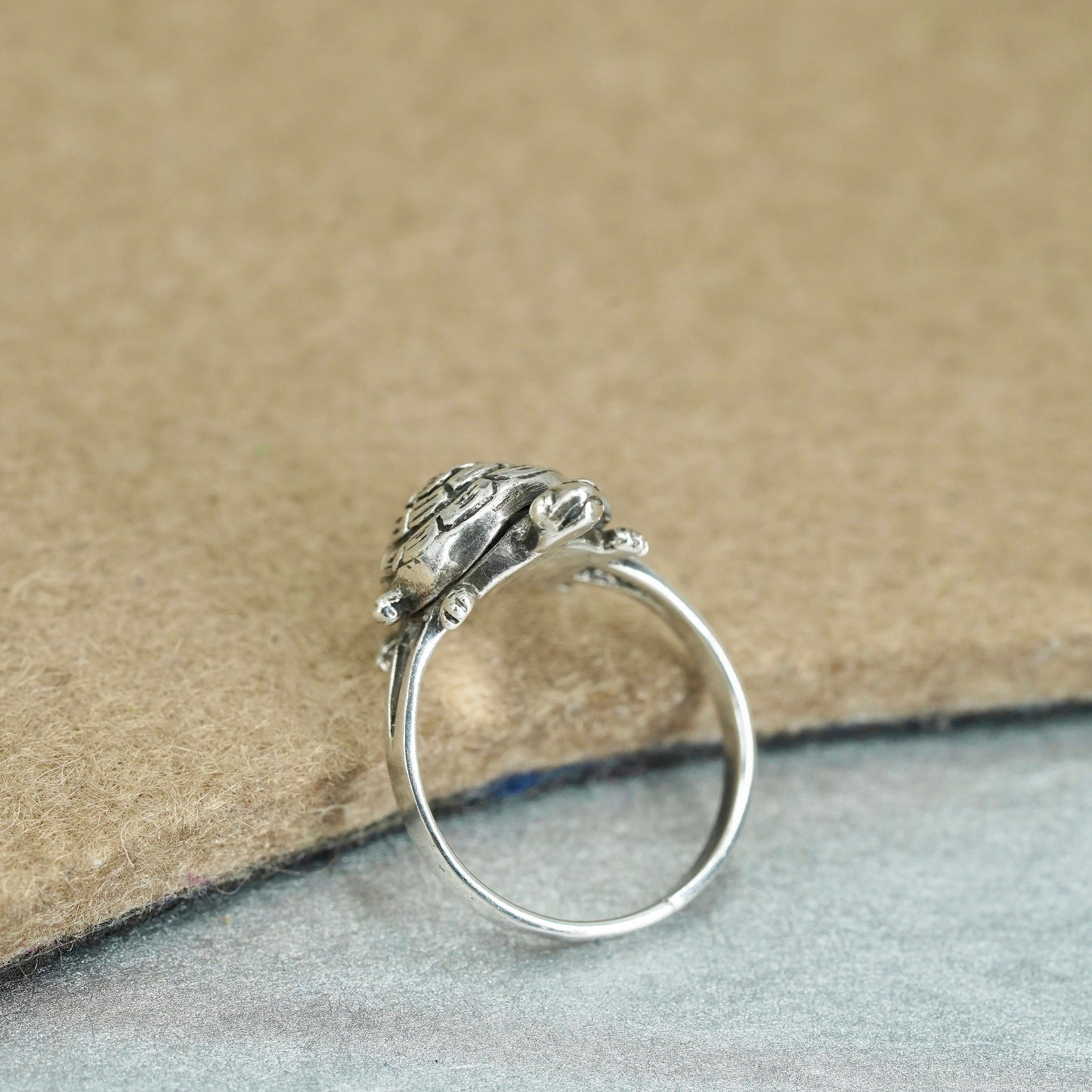 Size 6.5, vintage Sterling 925 silver handmade turtle ring