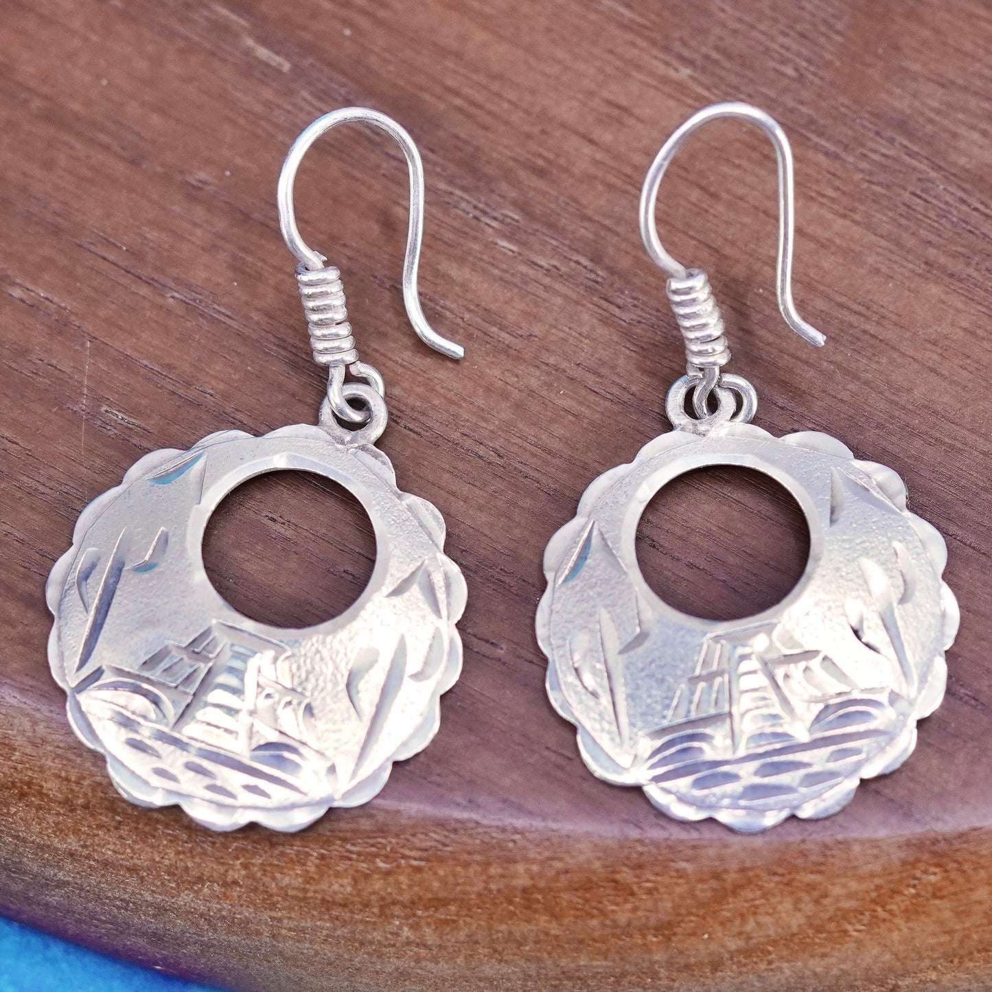 Hecho En Mexico Sterling Silver 925 handmade Earrings. mayan temple embossed