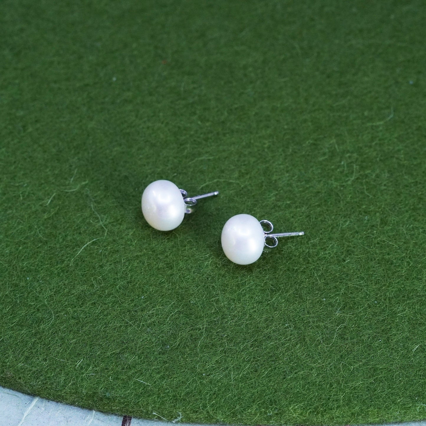 Vintage sterling silver earrings, 925 studs with white pearl