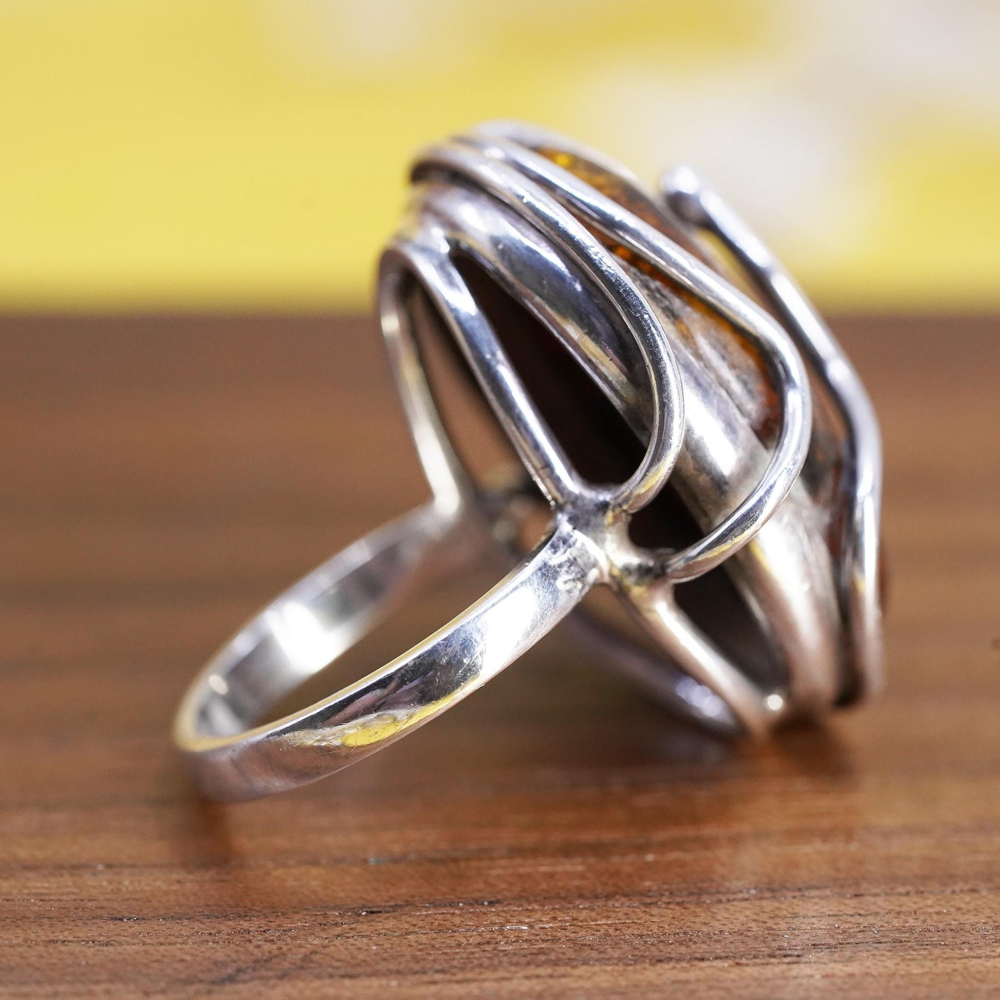 Size 7.5, vintage Sterling 925 silver statement wired ring oval Amber leaves