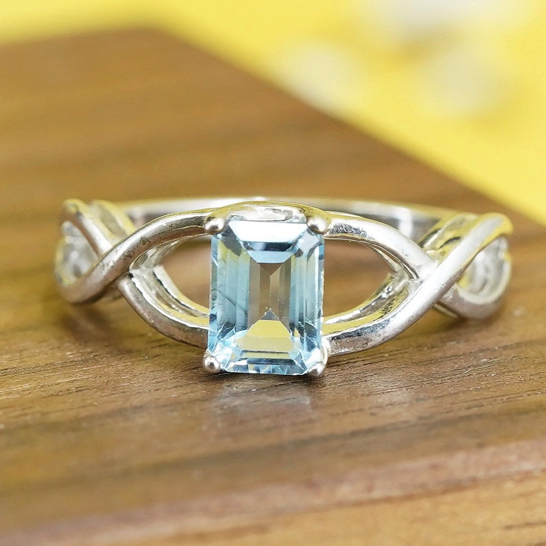 Size 6, vintage sterling 925 silver handmade ring with blue topaz details