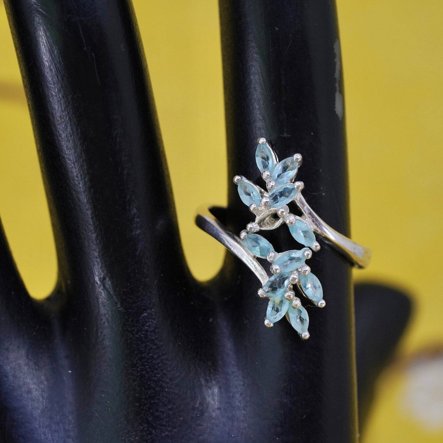 Size 7, Vintage Sterling silver handmade ring, blue crystal flower, 925 band