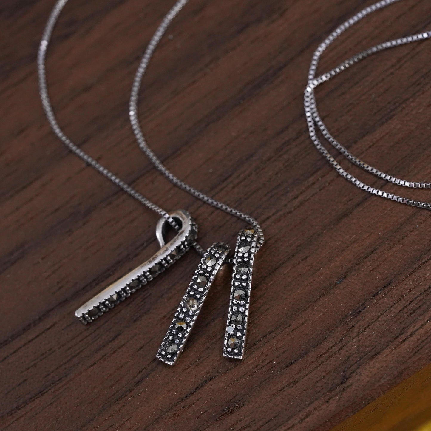 18" 1mm, Sterling silver necklace, 925 box chain with marcasite pendant