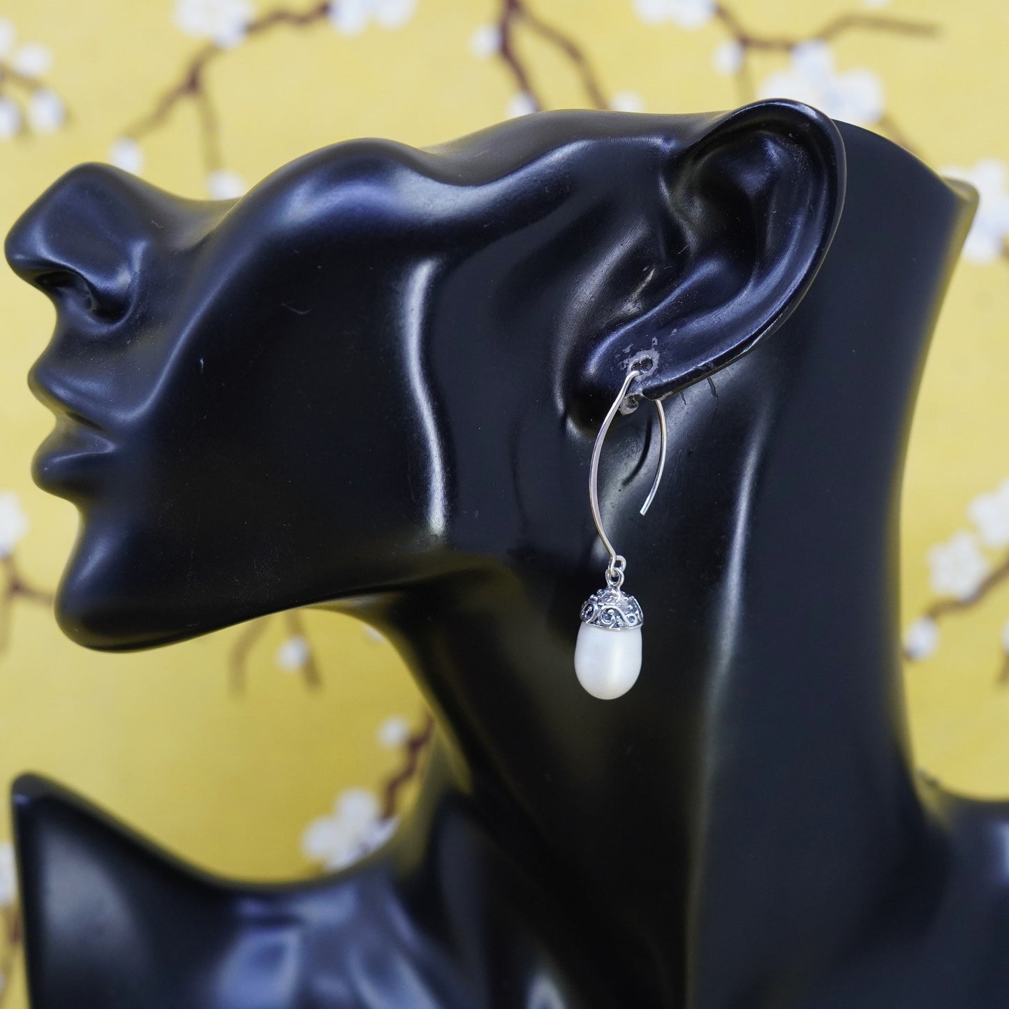 Vintage Sterling 925 silver handmade earrings with freshwater pearl