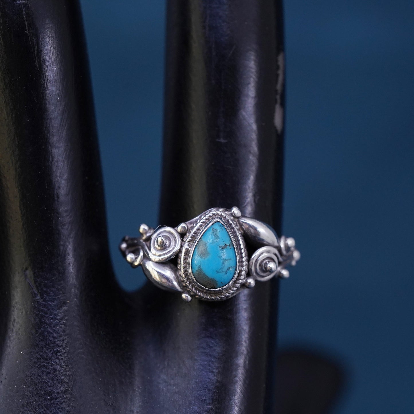 Size 7.5, vintage Sterling silver ring turquoise, Native American, southwestern