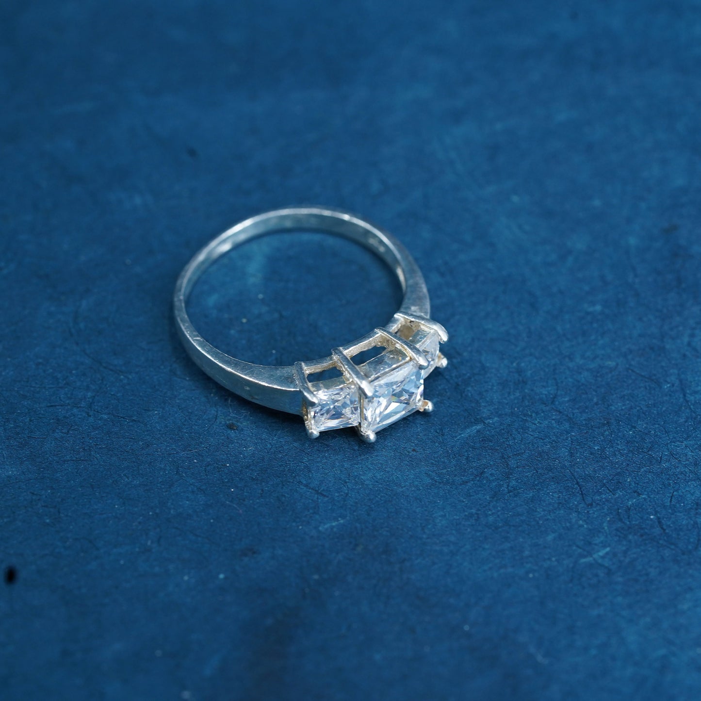 Size 9, vintage Sterling 925 silver engagement ring with cluster Cz around
