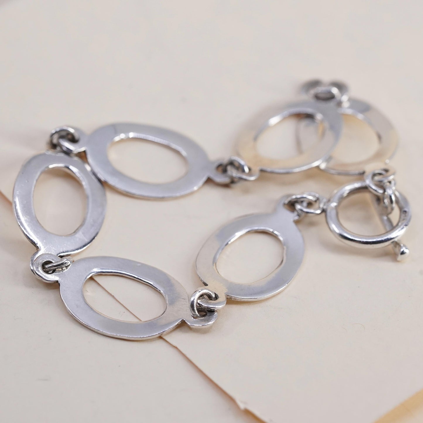 7.75”, VTG Italian sterling silver bracelet, 925 oval chain toggle closure