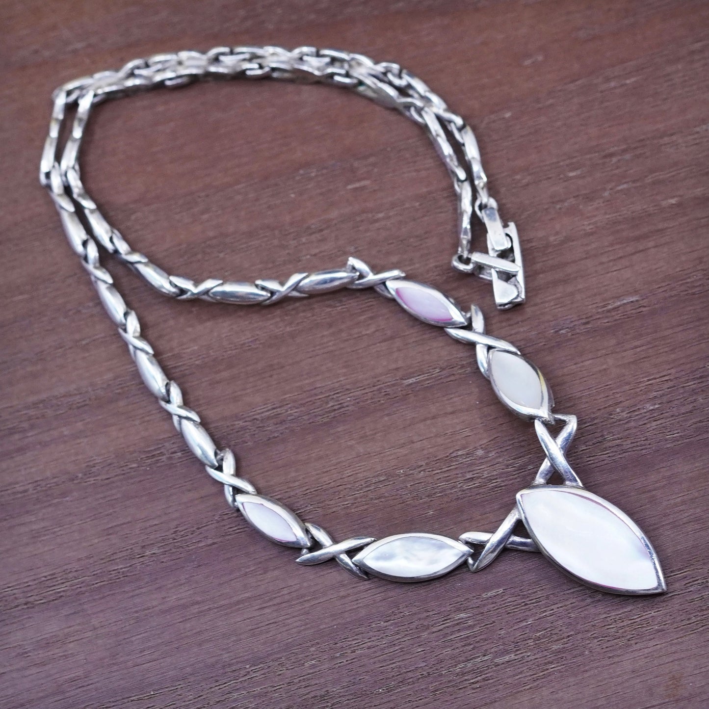 17”, vintage Sterling 925 silver handmade V necklace with mother of pearl
