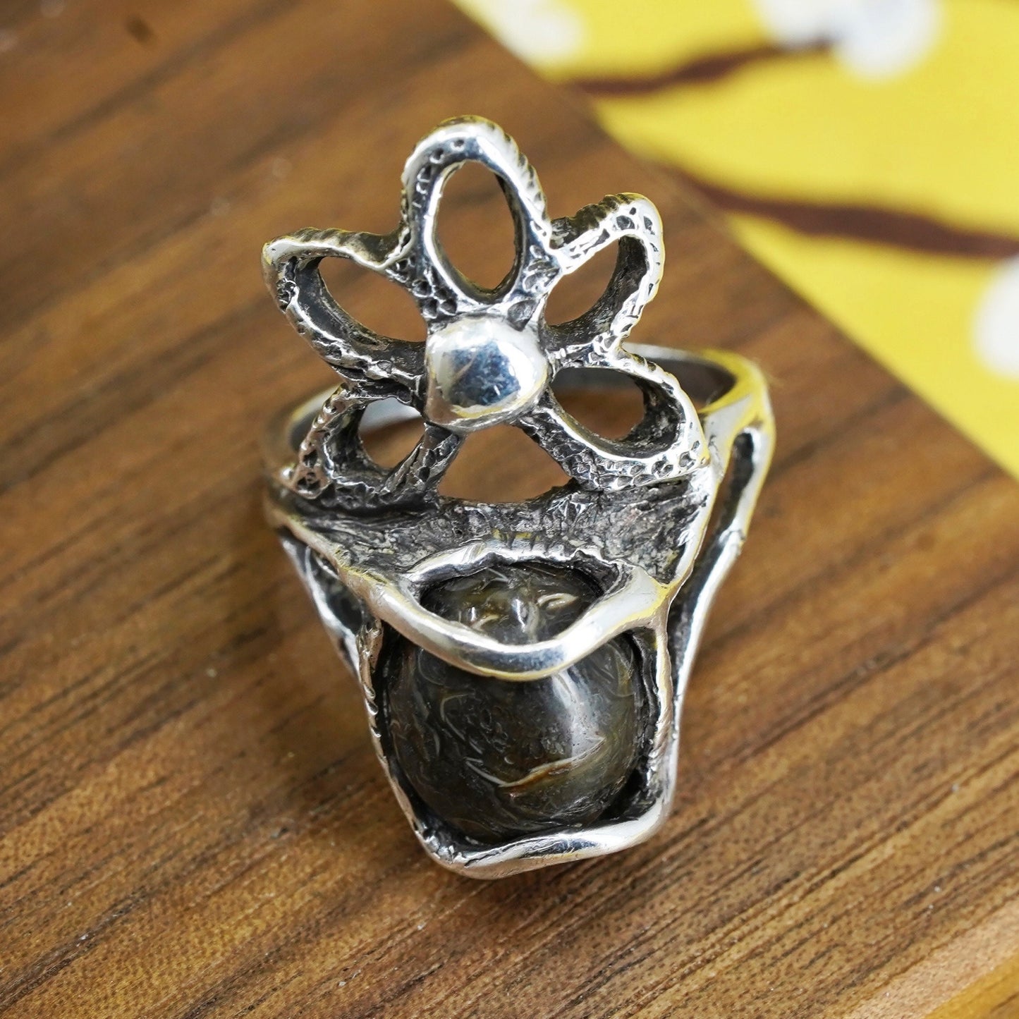 Size 7, vintage Sterling silver handmade ring, 925 flower with jasper