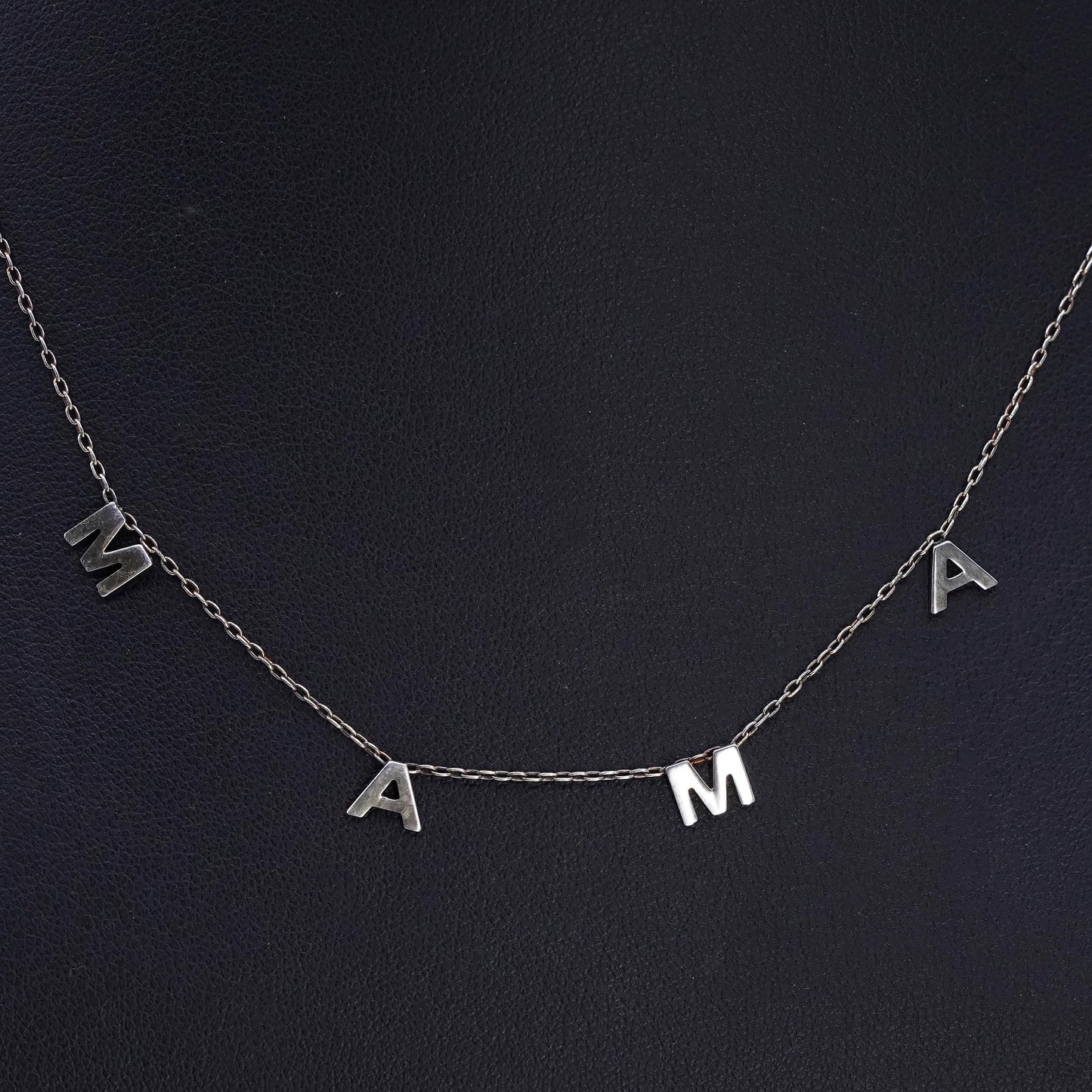16+2", yellow gold planted Sterling 925 silver necklace monogram "Mama" pendant