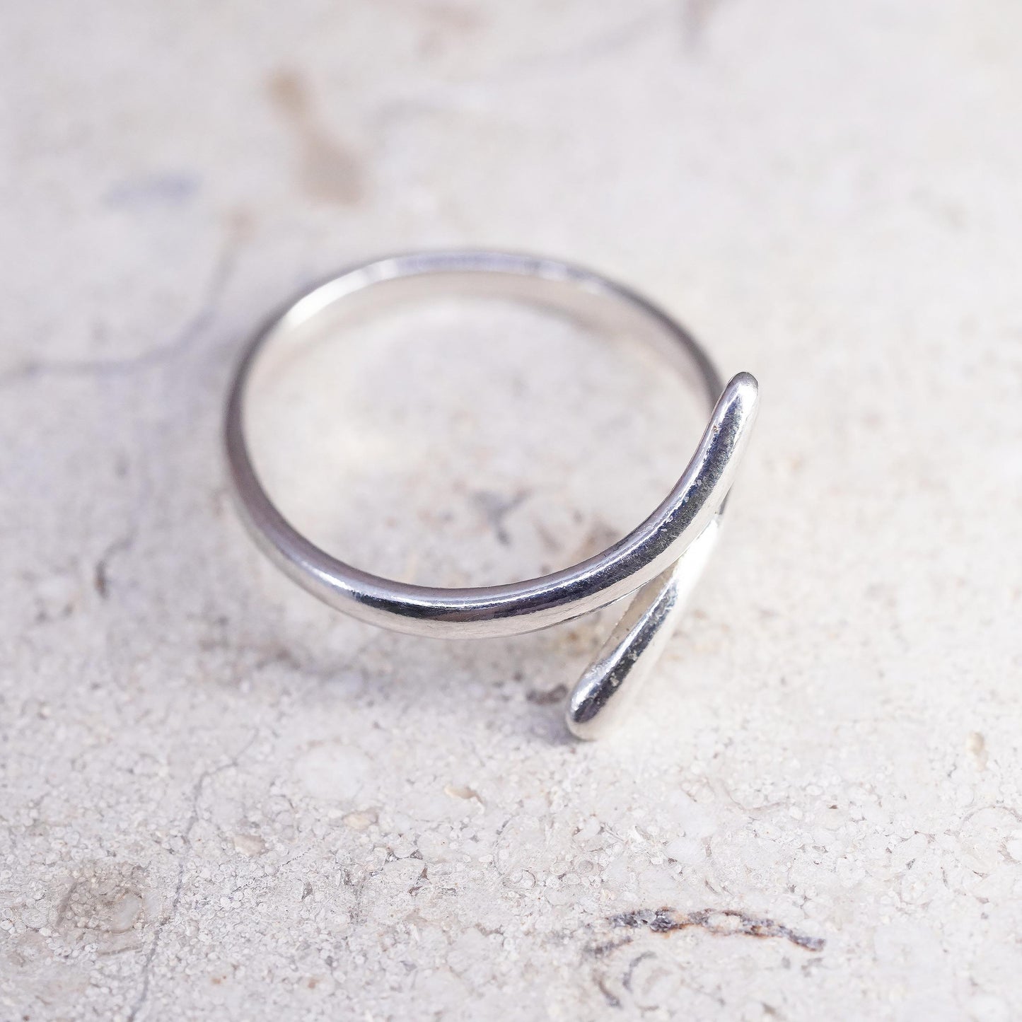 Size adjustable, VTG Sterling silver wrapped ring, modern 925 statement ring