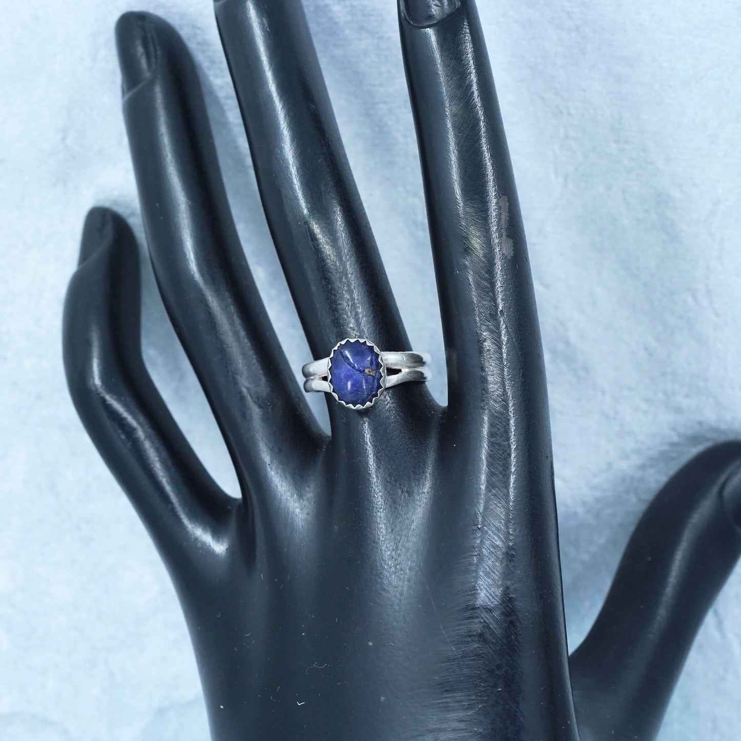 Size 7.25, southwestern Sterling 925 silver band ring with oval lapis lazuli