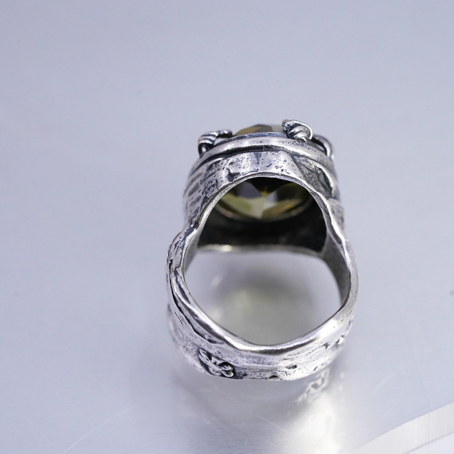 Size 6, Retired Silpada R1883 Green Olivine Sterling Silver 925 Ring, cocktail