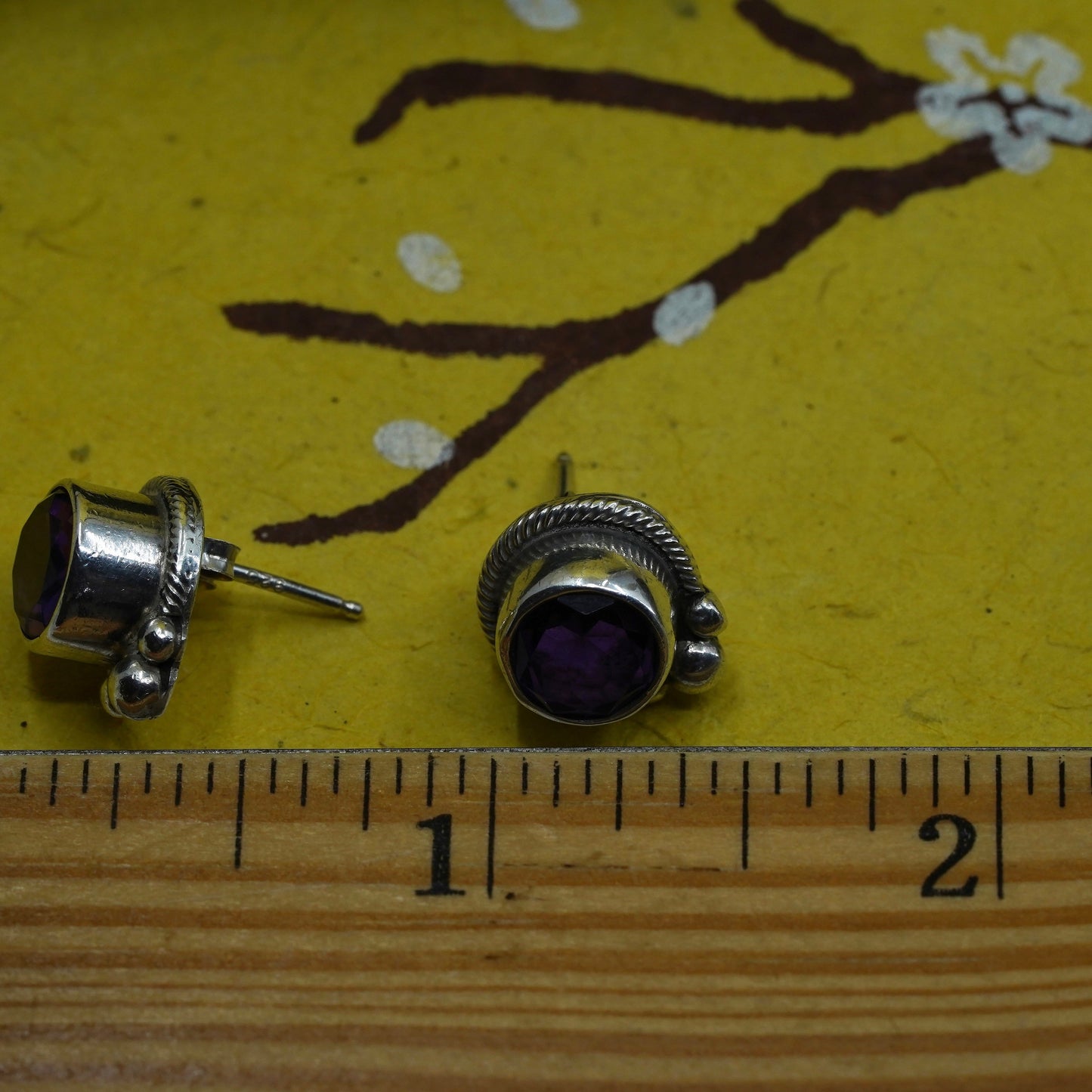 Native American Navajo Jessie Claw Sterling silver earrings, 925 studs amethyst