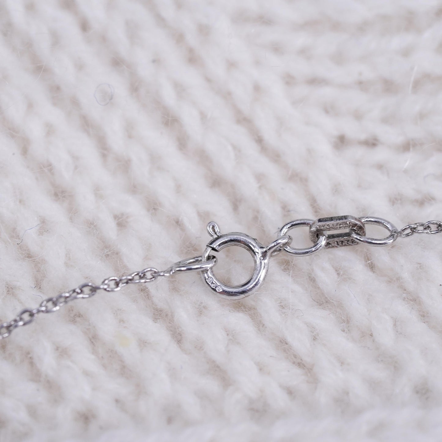 18”, Vintage Sterling silver necklace, 925 circle chain with pendant diamonds