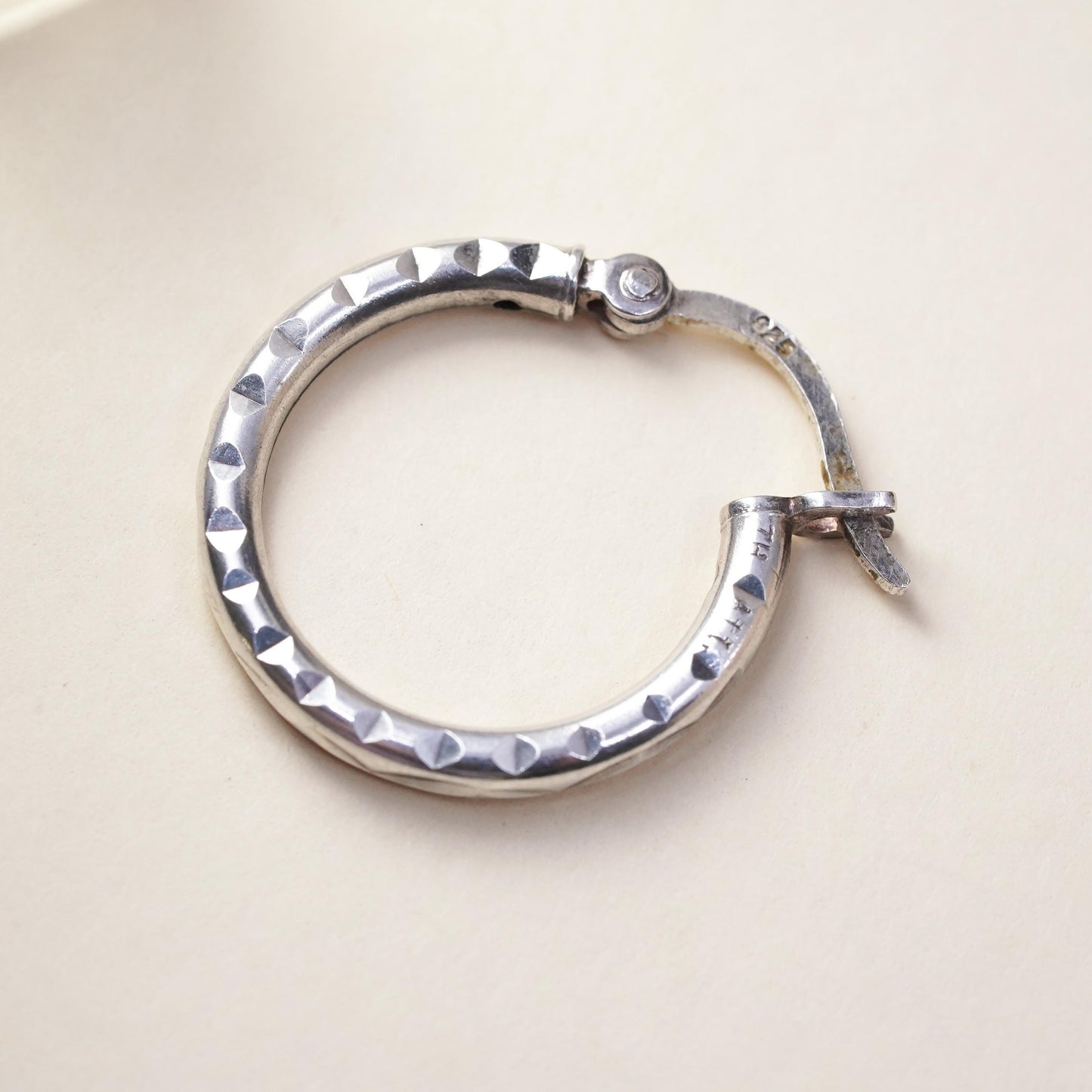 0.75", Vintage sterling 925 silver loop single earring, fashion primitive hoop