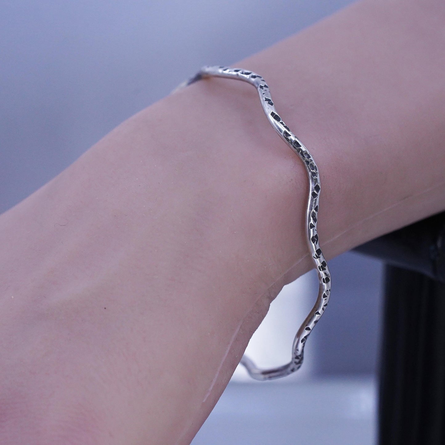 8", Native American Tahe Sterling Silver Hammered Bangle Bracelet, Handmade 925