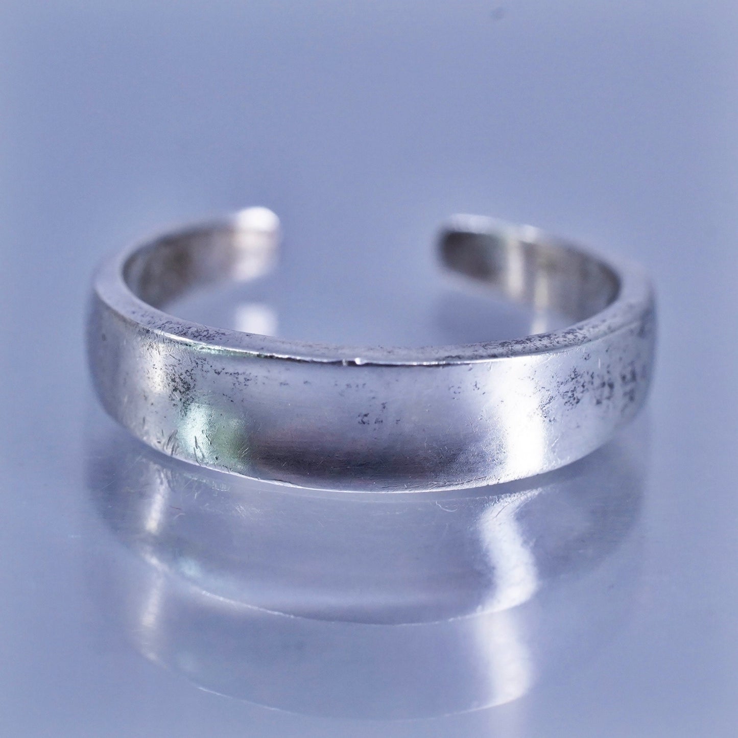 Size 5, VTG southwestern Sterling 925 silver handmade ring, textured open band