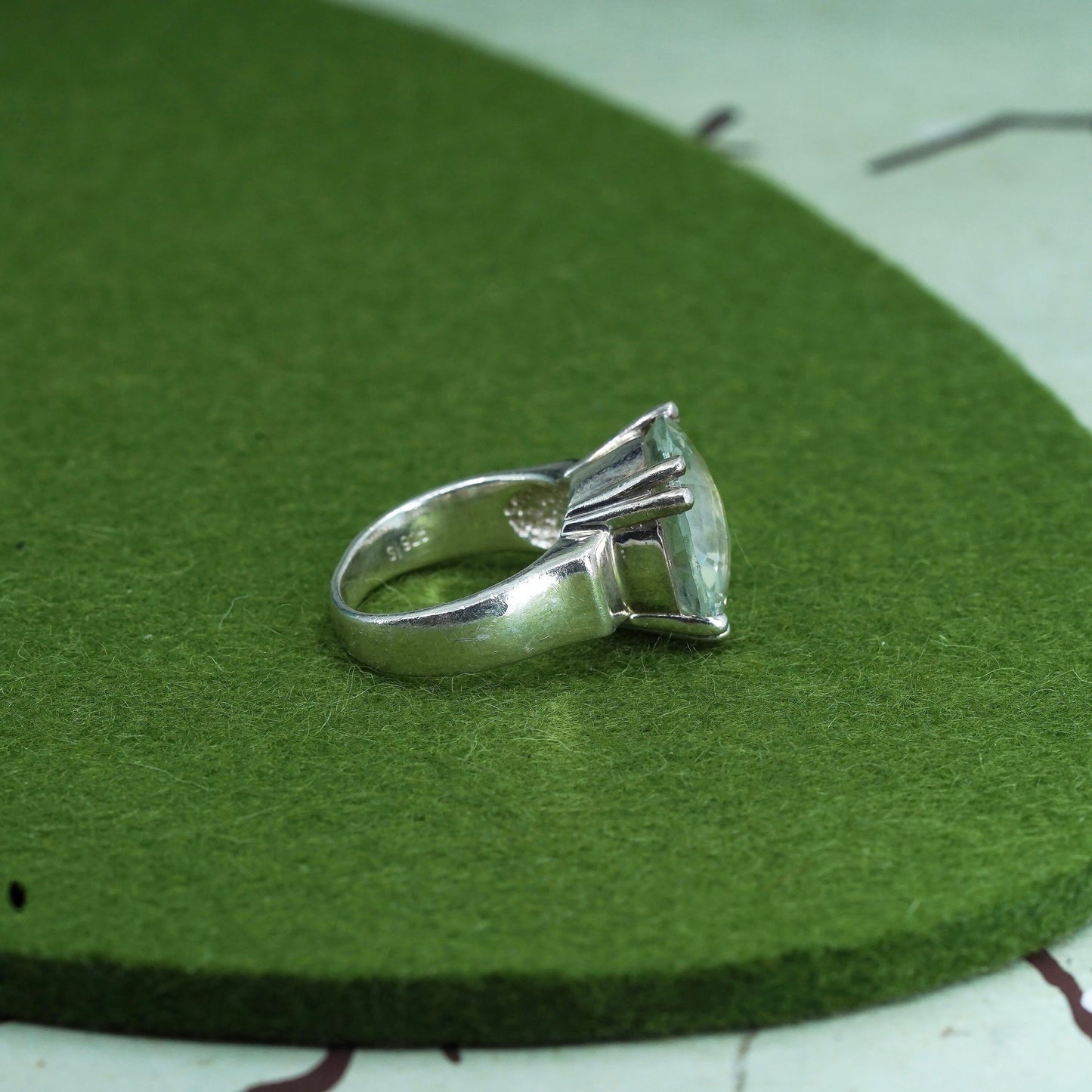 Size 7.5, vtg Sterling silver handmade ring, 925 crown band with clear crystal