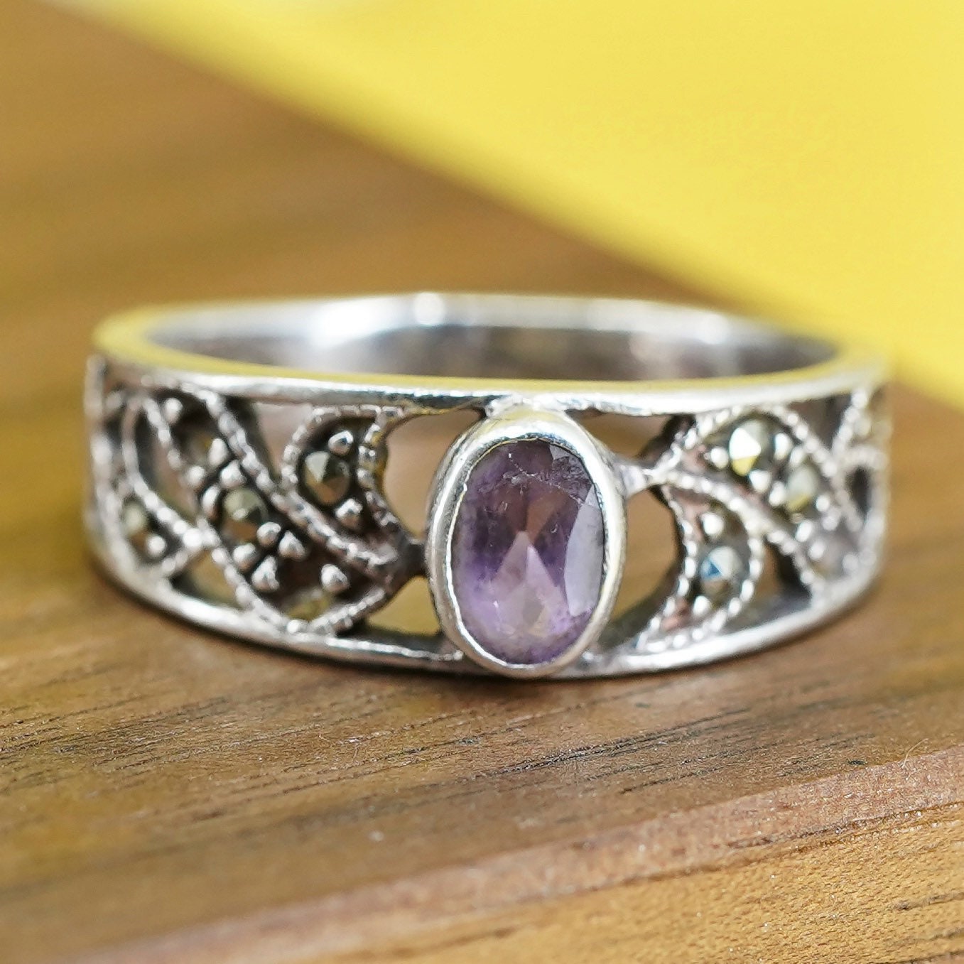 Size 6.5, Sterling 925 silver handmade ring with oval amethyst and marcasite