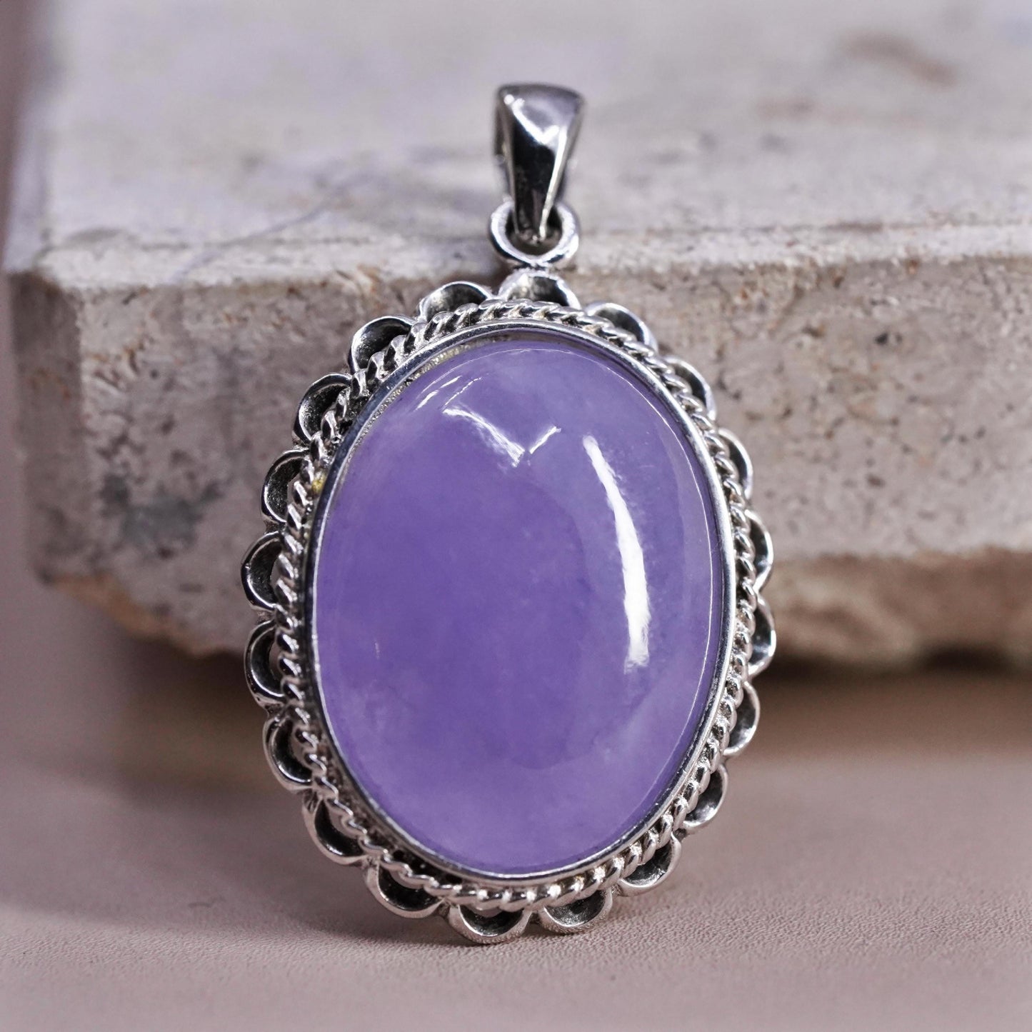 Vintage GSJ sterling 925 silver oval pendant with purple jade