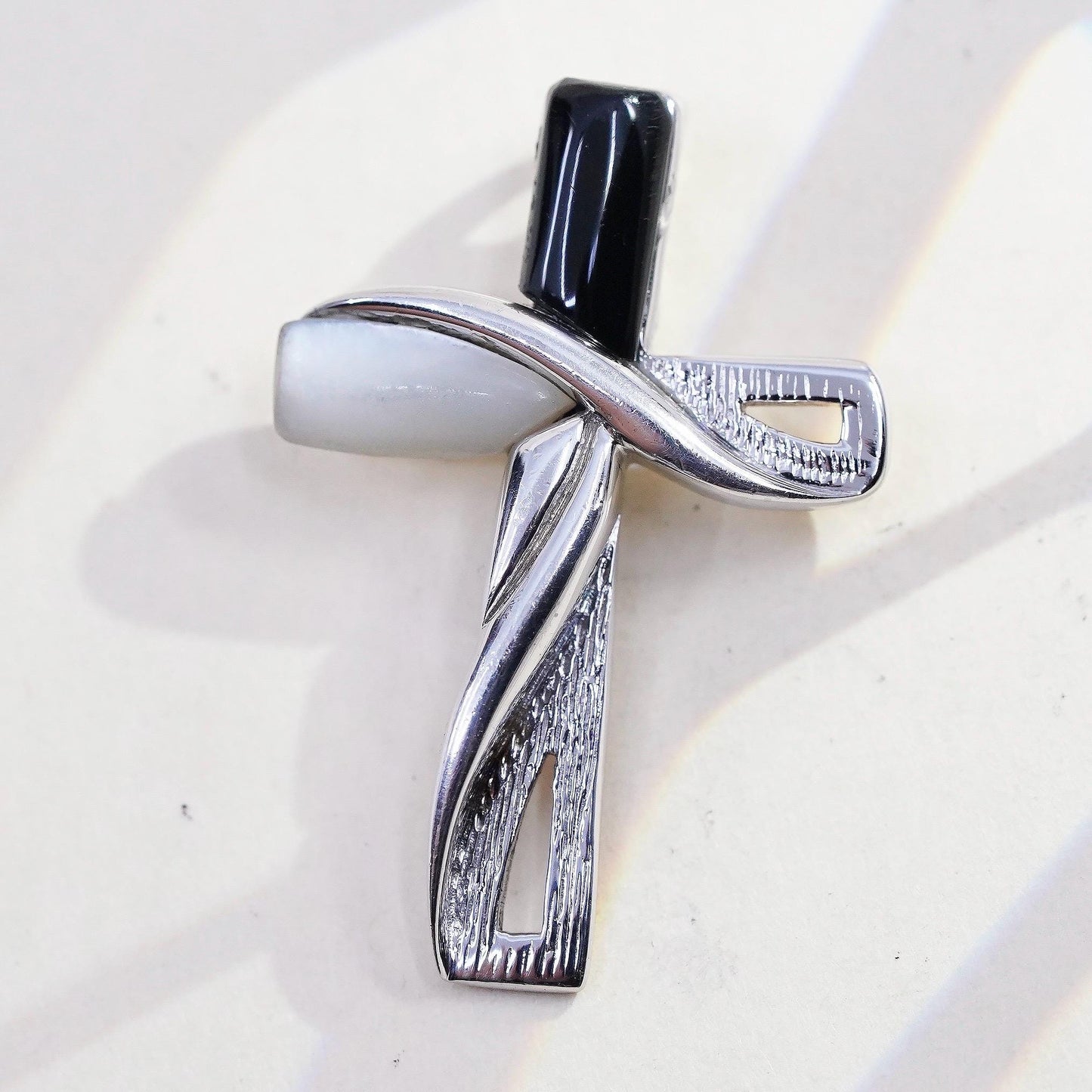 Vintage sterling silver handmade pendant, 925 cross with heart mother of pearl