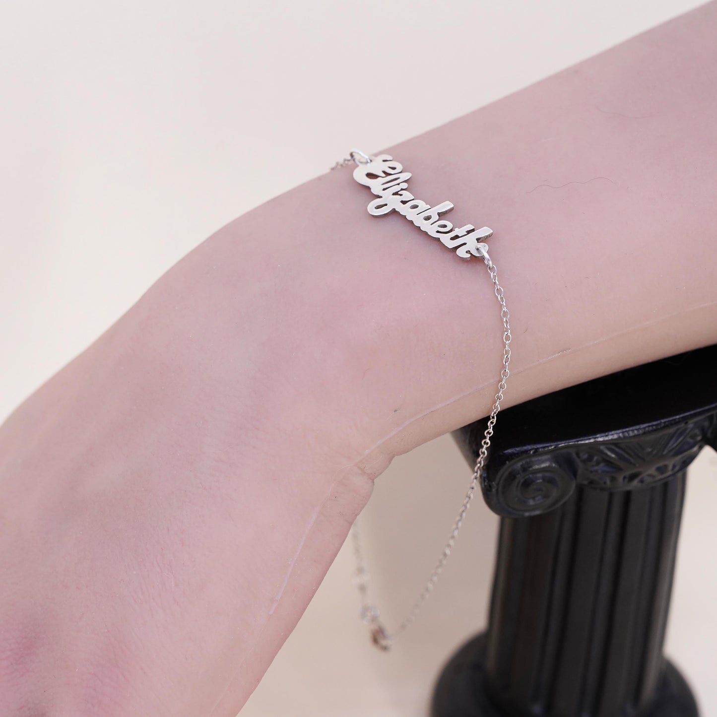 9.25", Vintage sterling silver bracelet, 925 circle chain name tag Elizabeth