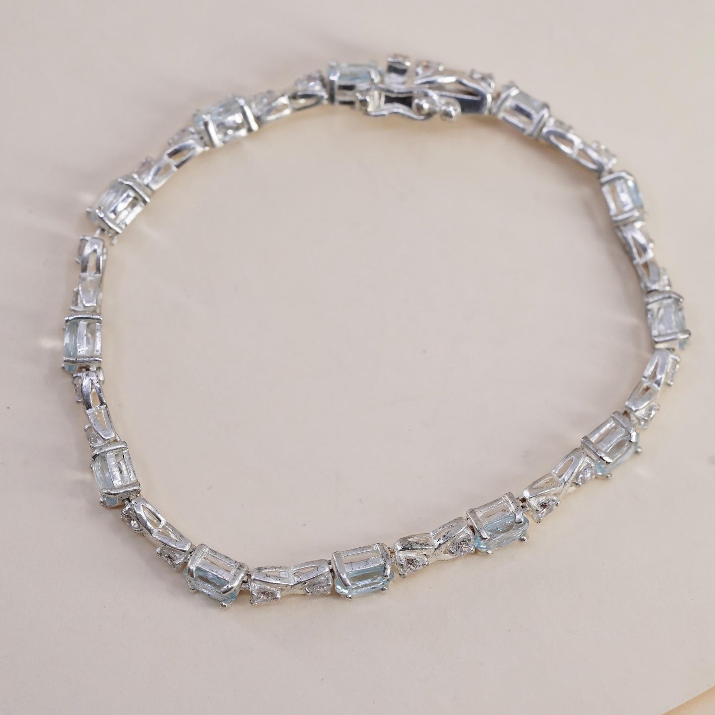 6.75", Vintage Sterling 925 silver tennis bracelet with cluster topaz
