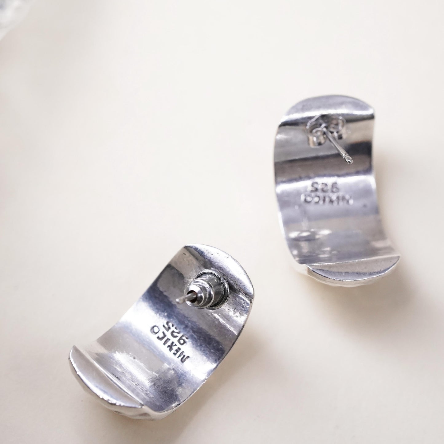 1””, Vintage Mexican Sterling silver earrings, solid 925 hammered huggie studs