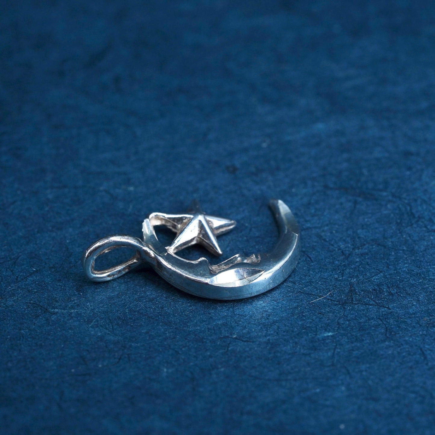 Vintage Sterling silver 925 circle moon star pendant
