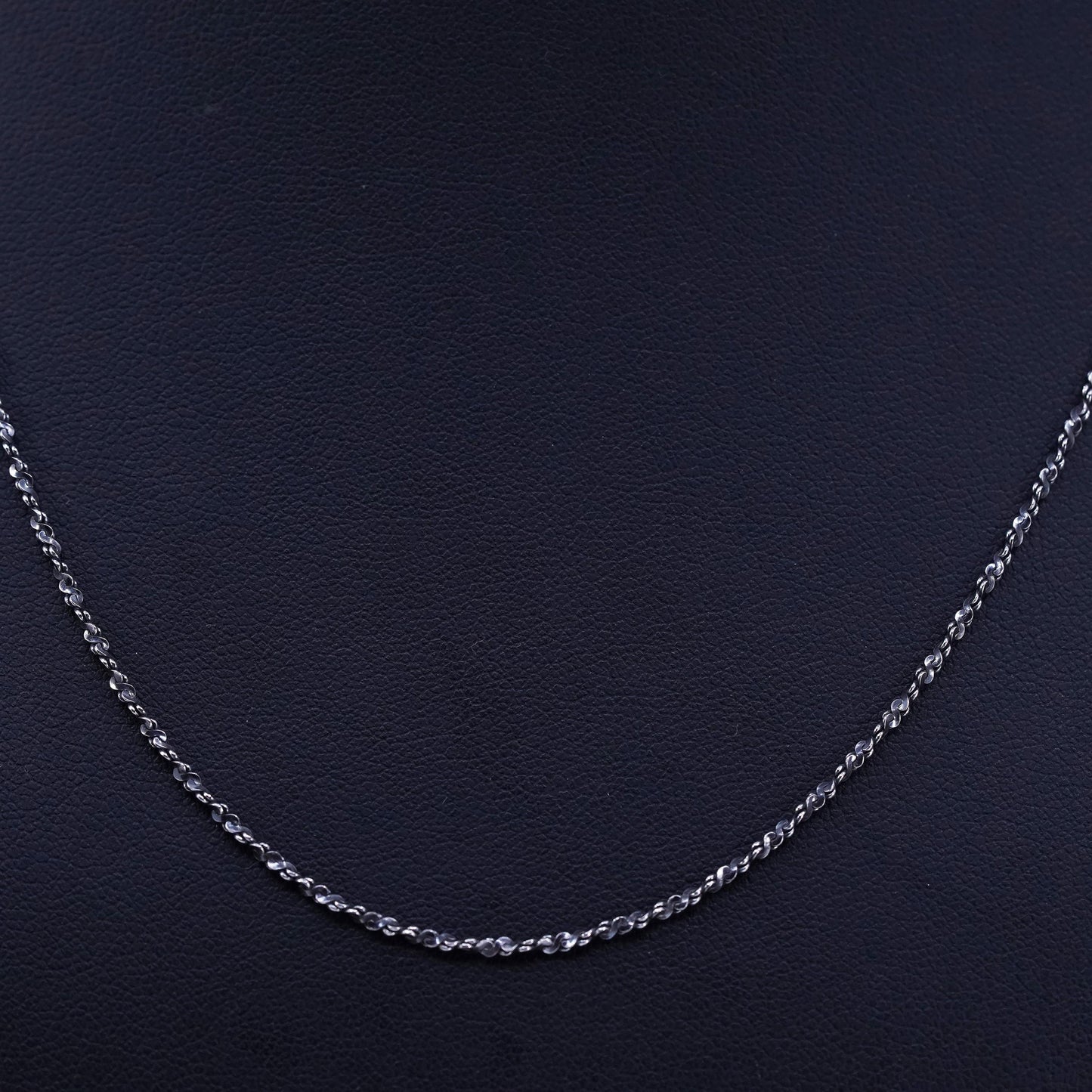 18” 1mm, vintage Italy Sterling 925 silver twisted s link chain necklace