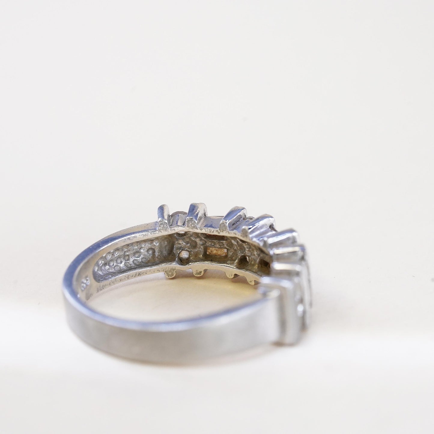 Size 7.25, vintage sterling 925 silver ring with cluster CZ, statement band