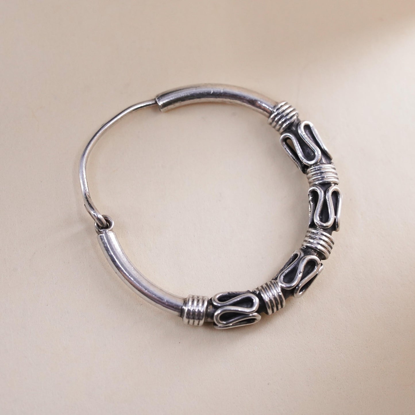 1", Vintage sterling silver loop single earring, textured wired hoop