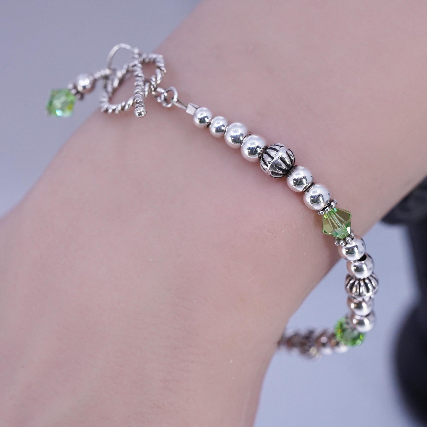 7", vintage Sterling 925 silver bracelet w/ green crystal beads toggle closure