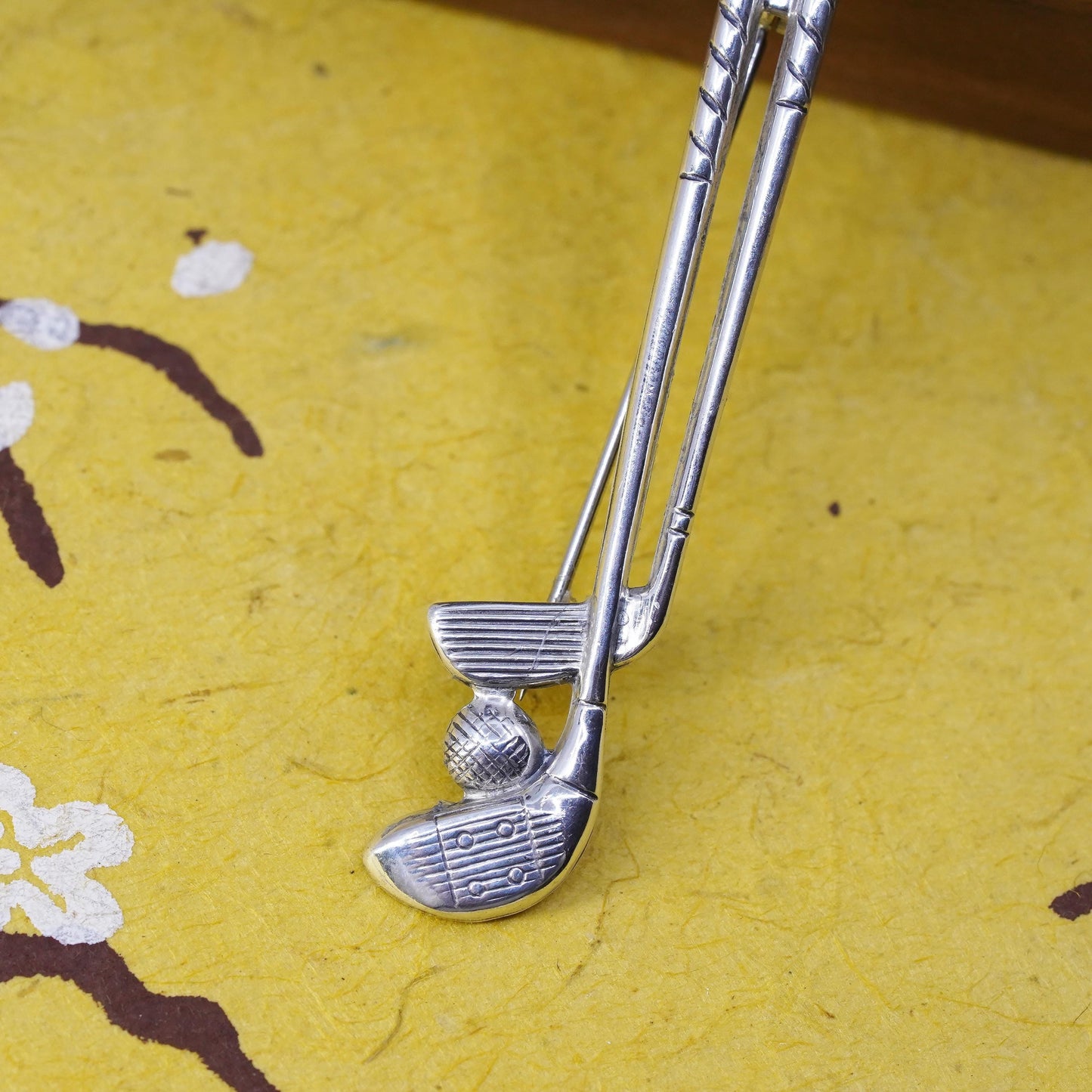 Vintage Mexico sterling silver golf clubs with ball pendant brooch