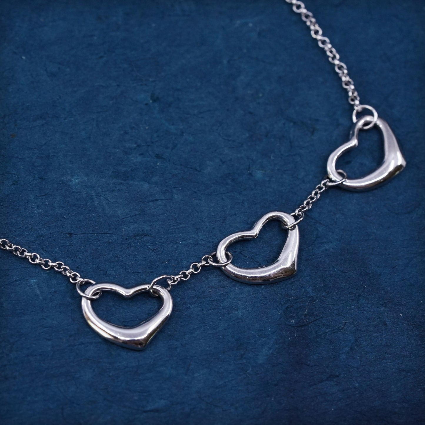 Size adjustable, Sterling 925 silver circle chain bracelet with heart charms