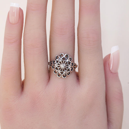 Size 8, vintage Sterling silver handmade ring, 925 band with Filigree floral