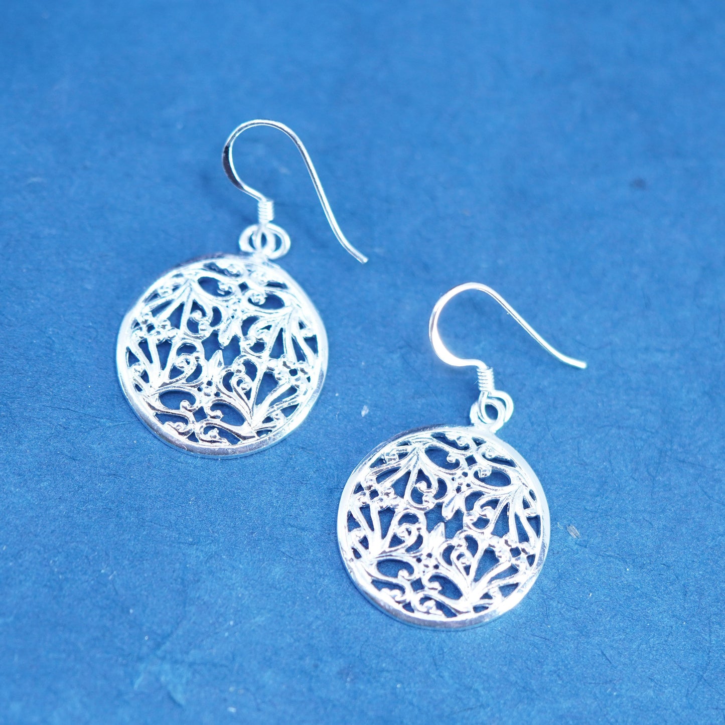 Vintage sterling silver handmade earrings, 925 circle filigree flower drop