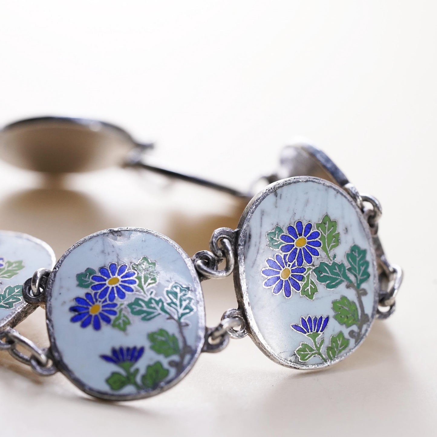 6.25”, Vintage handmade sterling 925 silver tennis bracelet with enamel flower
